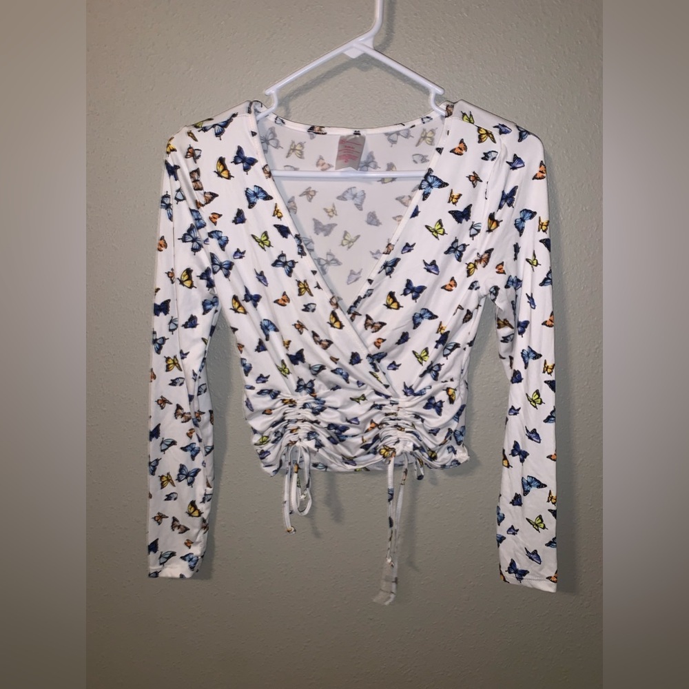 No Boundaries Butterfly Shirt, White, Size Small(3-5), 100% Polyester, V Neck